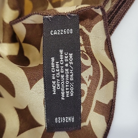 COACH 2/1 Reversible Signature/Animal print Rectangular Scarf - Picture 5 of 6